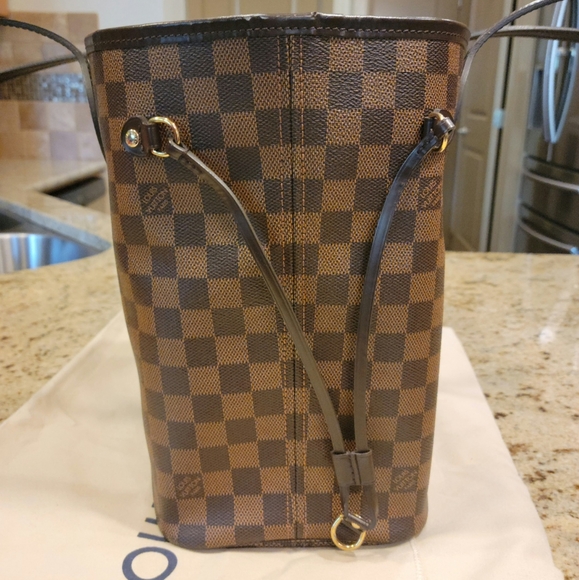Louis Vuitton Neverfull MM - Picture 2 of 12
